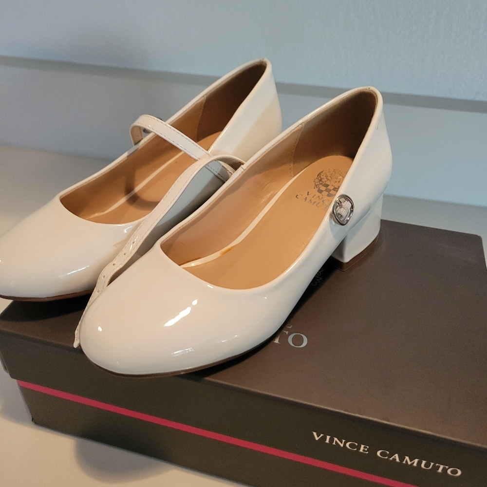 Girls Vince Camuto Patent shoes